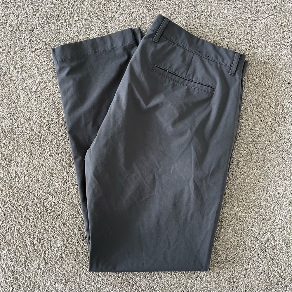 Dark gray men’s flex chinos, j crew factory  straight fit tech chino pants